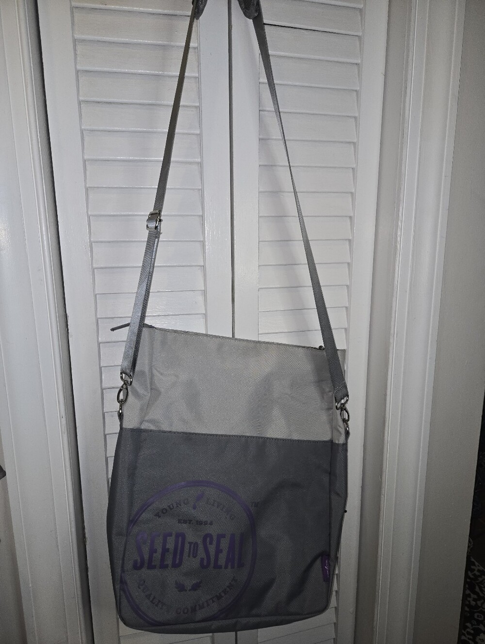 Young Living Seed to Seal Messenger Tote Crossbody Bag Gray Purple Laptop Sleeve